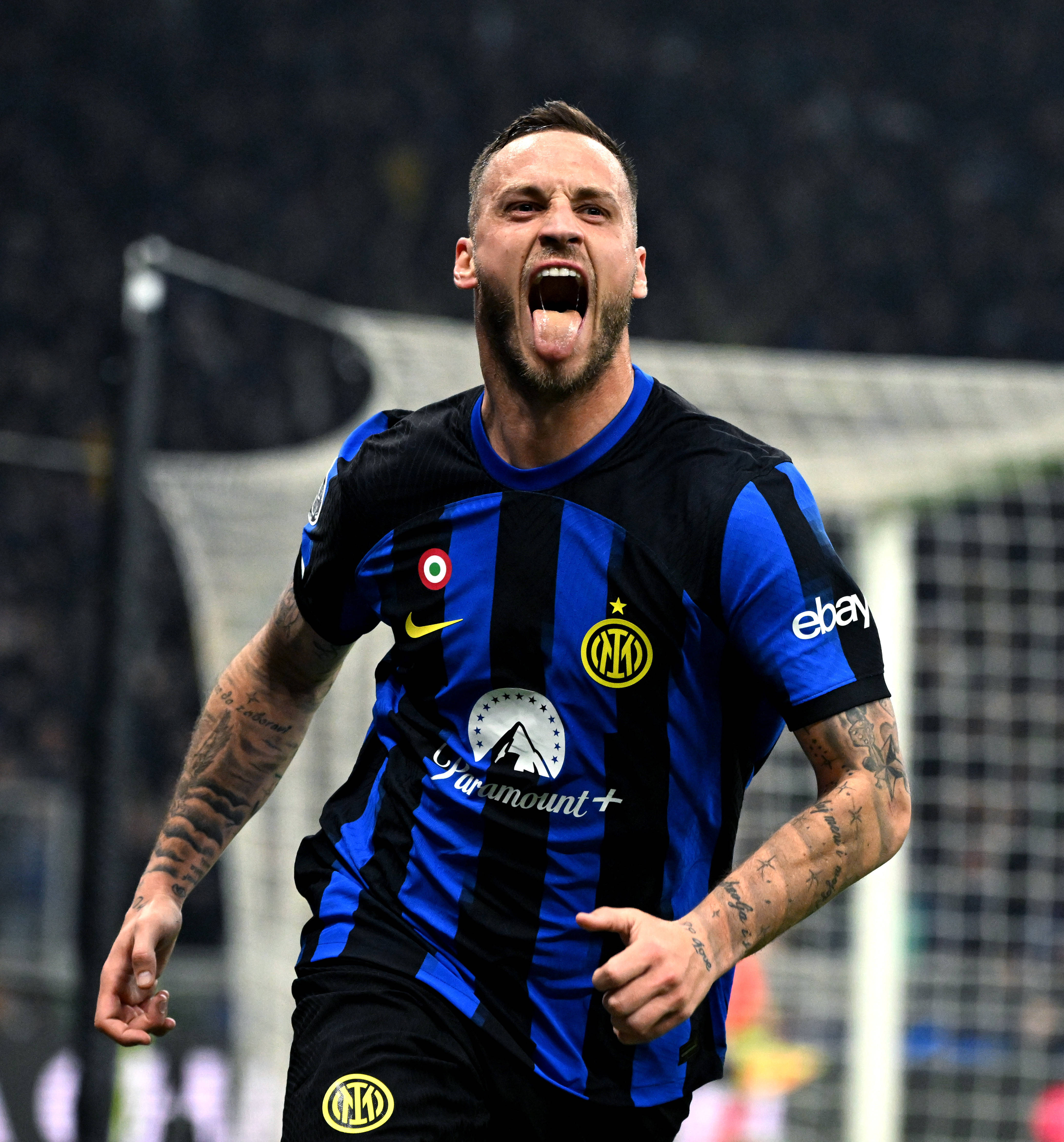 萨拉赫利物浦生涯对阵10支球队进球上双，成队史第二人