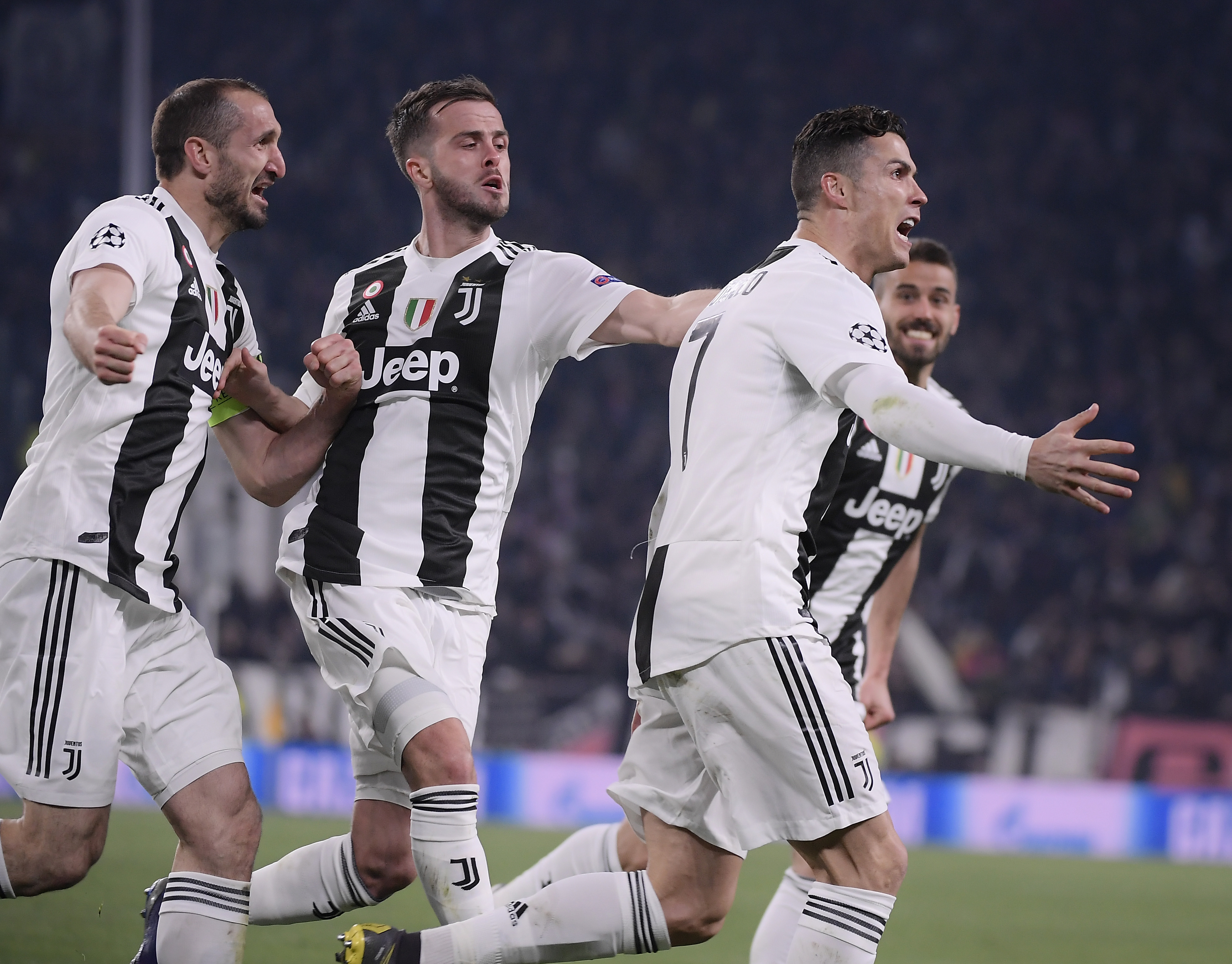 都体：尤文考察中卫蒂亚戈-加布里埃尔，莱切要价2500-3000万